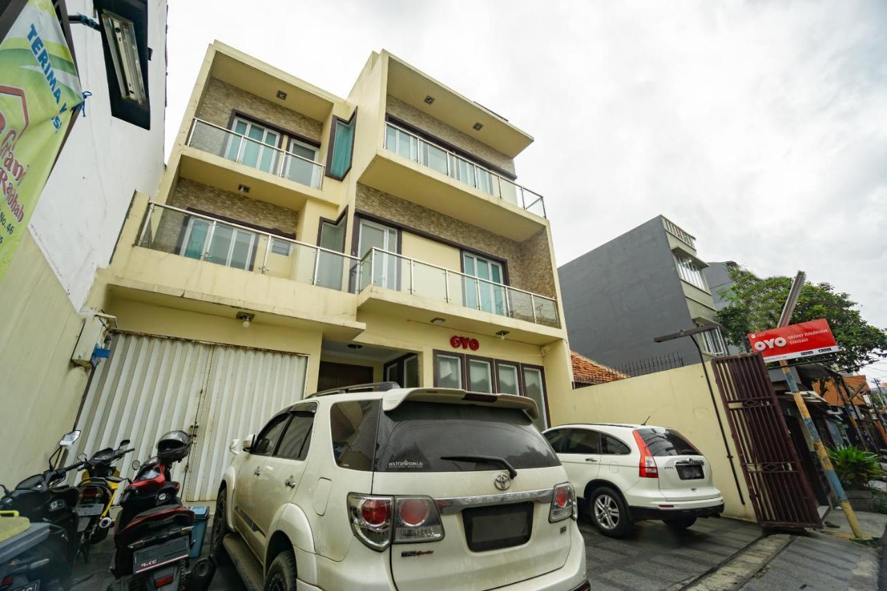 Oyo 2357 Syariah Grand Raudhah Hotel Jakarta Exterior photo